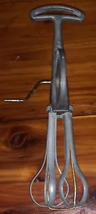 Antiguo batidor de huevos de manivela de división de aluminio Ullman años 20 Long Island NY - Imagen 1 de 4