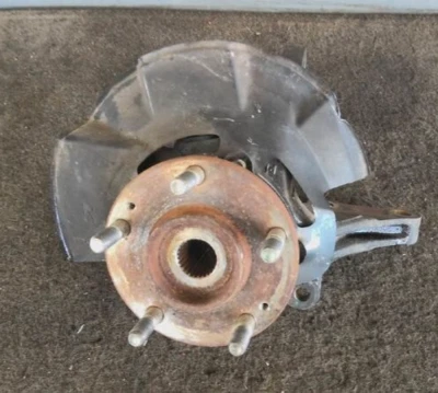 Hyundai Tucson 2005-2009 pasajero husillo delantero derecho nudillo usado Foto 1 de 2