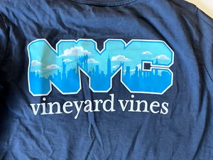 Boy (sz6) Vineyard Vines NYC Skyline Long Sleeve Tshirt in Navy Blue - Picture 1 of 7
