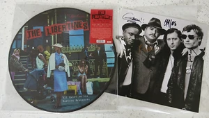 Libertines LP P/D Vinyl. All Quiet On The Eastern Esplande  SIGNED Peter Doherty - Picture 1 of 1