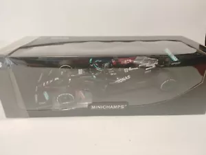 MINICHAMPS Mercedes AMG W12 Lewis Hamilton Winner Britisch Gp - Bild 1 von 3