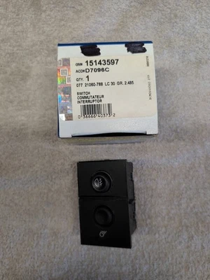 New Oem 15143597 Chevrolet Silverado Avalanche GMC Sierra Fog/Cargo Lamp Switch Foto 1 de 4