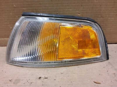 Luz de señal de giro marcador de esquina izquierda conductor Mitsubishi Mirage 1997-2001 OEM Foto 1 de 4