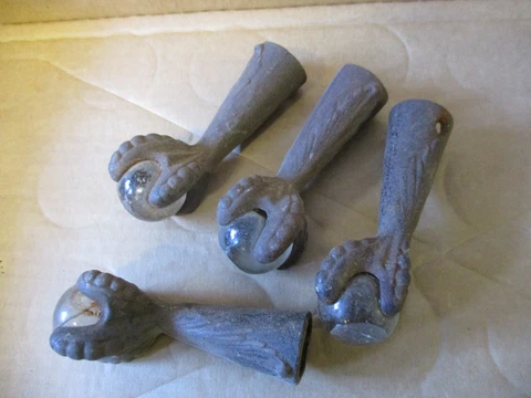 OLD CIRCA 1910 CAST IRON CLAW FOOT GLASS BALL PIANO STOOL FEET x 4 ORIGINAL Cover