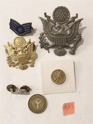 LOTE DE COLECCIÓN INSIGNIAS DE METAL MILITAR DE ESTADOS UNIDOS AÑOS 40-60 Y MÁS #A31 Foto 1 de 2