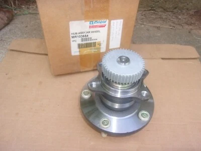 1995 1996 Chrysler Sebring Dodge Avenger NOS MoPar cubo de roda traseira e rolamento - Imagem 1 de 3