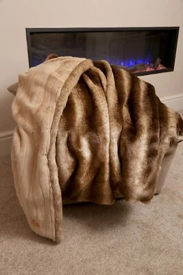 Chinchilla Faux Fur w/ Beige Stripe Lining - High Quality Super Deluxe Throw - Image 1 of 3