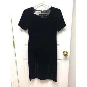 Maggy London schwarzes Samt Vintage Cocktailkleid, unterhalb des Knies, Etui, Größe 4 - Bild 1 von 4
