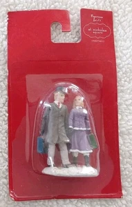 Figurines homme et femme carré Saint Nicolas peint à la main couple village accessoires - Photo 1/3