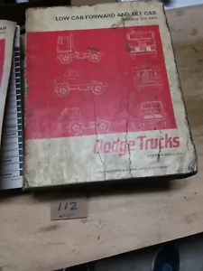 Camión Dodge 1966 fabricante de equipos originales 500-1000 cabina baja delantero e inclinable tienda servicio manual de reparación - Imagen 1 de 6