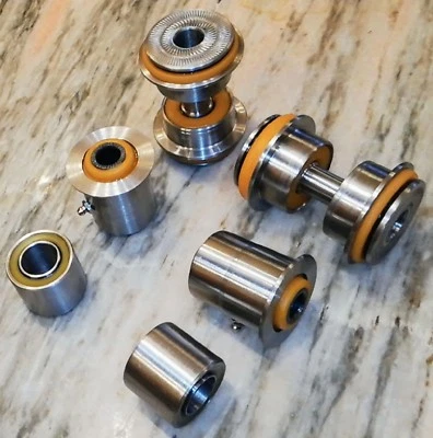 05-10 Jeep Grand Cherokee Commander SRT8 Long Life Soft PU FRONT LCA conjunto de bucha - Imagem 1 de 4