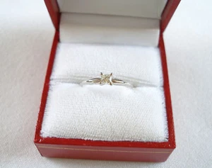 .20 Ct. Diamond Princess Cut Solitaire 14K White Gold Ring - Bild 1 von 9