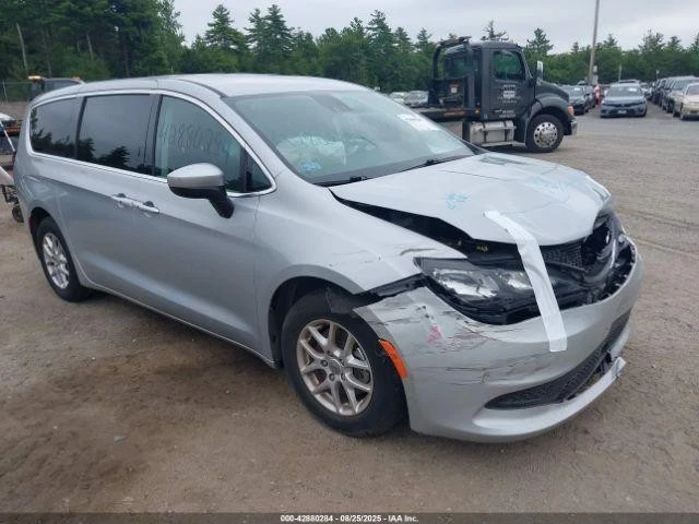 Used Front Left Fender fits: 2023 Chrysler Voyager VIN G 8th digit gasoline Fron Foto 1 de 4