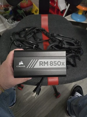 Corsair CP-9020180-NA RM850x 850 W 80 PLUS Gold Certified Fully Modular PSU - Image 1 of 4