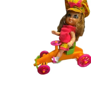 De colección Mattel Liddle Kiddles ANNABELLE AUTODIDDLE Muñeca Skediddle Conjunto Sombrero Coche - Imagen 1 de 5