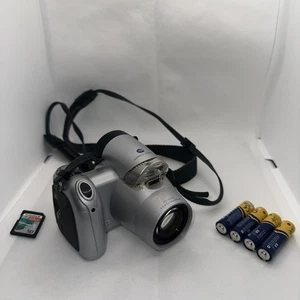 Konica Minolta DiMAGE Z10 3.2MP Digital Camera Tested Plus Batteries And SD Card - Picture 1 of 8