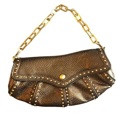 Bolso de Hombro Maxx New York Bronce Texturizado Cadena Asa Tachonado Detalle Cartera Foto 1 de 4