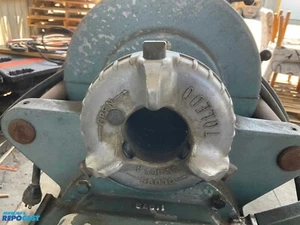 Toledo 999 Pipe Threader Threading Machine w/ Accessories - Picture 1 of 11