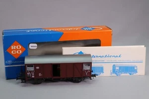 BB004 ROCO 4374 train Ho Wagon de marchandises couvert DB 1345753-4 plateforme - Imagen 1 de 11