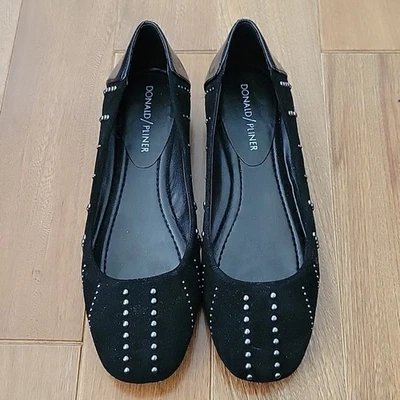 NUEVO SIN ETIQUETAS Donald Pliner Darren Plateado Tachonado Negro Gamuza Plano Zapatos Sin Cordones Emo 5 Foto 1 de 4