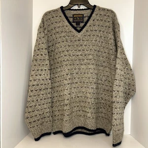 Vintage Woolrich Knit Wool Sweater Size XL V-Neck Patterned Beige And Navy Blue - Picture 1 of 15