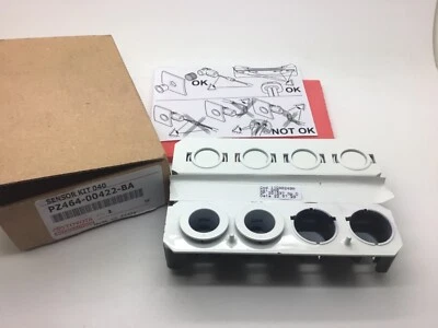 Toyota Verso 09+ Parking Distance Sensor White 040 Kit PDC PZ46400422BA Genuine - Image 1 of 4
