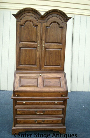 61765  Oak THOMASVILLE Secretary Desk w/ Bookcase Top Cover