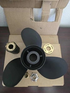 Hélice de barco 13 1/4 x 17 48-77344A45 para aluminio Mercury 40-140 hp 15 dientes diestro - Imagen 1 de 5