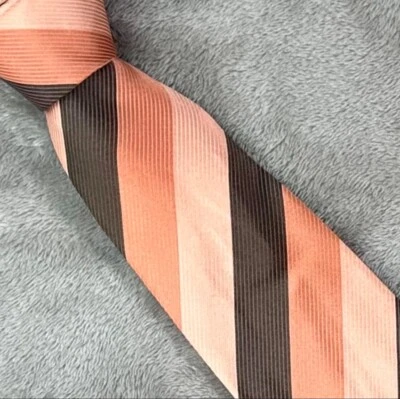 Corbata de hombre Hugo Boss Repp 100 % seda rayas texturizadas Foto 1 de 4