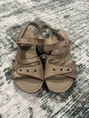 Sandalias para mujer L Artiste Spring Step estilo Quilana talla 37 Foto 1 de 4