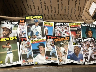 VINTAGE !!! 1986 TOPPS BASEBALL STAR RC HOF LOT OF 1400+ GREAT CONDITION.! - Image 1 of 3
