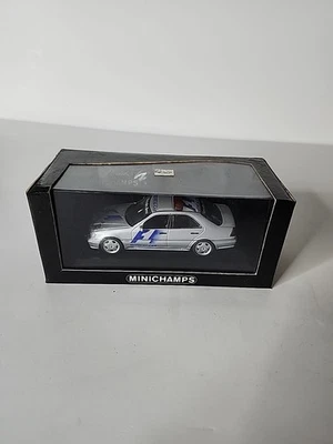 1/43 RARE MERCEDES-BENZ C36 AMG F1 Medical CAR Doctors Car MINICHAMPS New! - Image 1 of 4