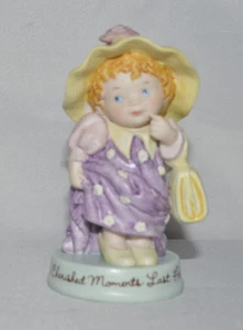 Vintage Avon Cherished Memories Last Forever Figurine 1983 - Picture 1 of 5