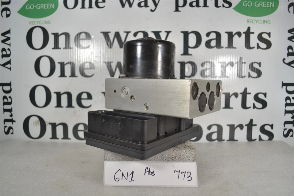 47660CB084 Nissan MURANO 2004-2007 ABS Control de bomba de freno antibloqueo OEM 6N1 773  Foto 1 de 4