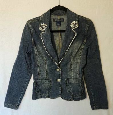Chaqueta estilo blazer de mezclilla Baccini para mujer talla S pedrería adornada y botones Foto 1 de 4