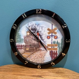 Pre Owned VTG Remarkable Whimsical Locomotive Clock With Hourly Train Sounds - Picture 1 of 2