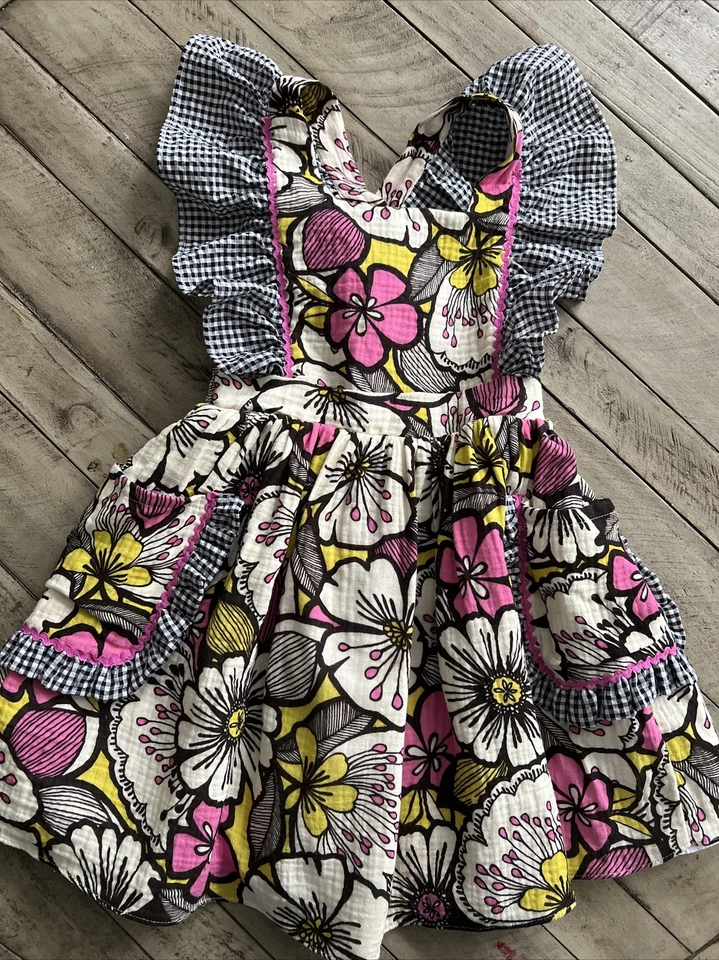 Vestido Floral Pippa and Julie Talla 6 Usado en Excelente Condición Foto 1 de 4