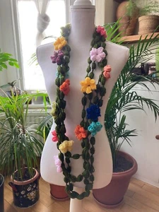 Crochet fancy flowered pastel green necklace/Mother's Day handcrafted necklace - Picture 1 of 4