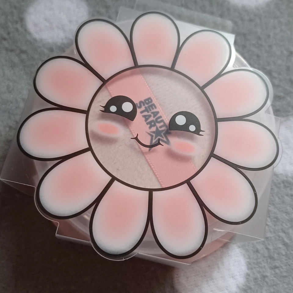 2x Puderquasten mit praktischem Etui - Bild 1 von 1