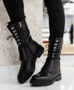 We The Free JESSE schwarze Leder Nieten Schnürstiefel Chanel Inspo Combat Größe US 7 - Bild 1 von 14