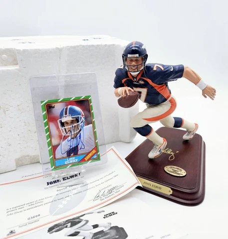 Danbury Mint John Elway Figurine in Box with Autographed 1986 Topps #112 Cover