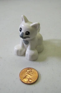 New! Lego Duplo White Cat Pet W/ Wide Eyes Whiskers Grey Spot For Farm Farmer - Picture 1 of 3