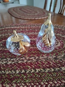 Vintage Art Glass Paperweight Apple & Pear Bubble Glass - Picture 1 of 7