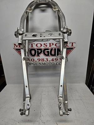 1998 - 2003 SUZUKI TL1000R TL1000 TL 1000 REAR SUB FRAME SUBFRAME SEAT RAIL 02FA Foto 1 de 4