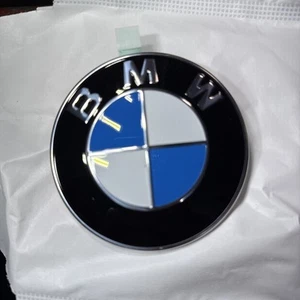 21 22 23 BMW 430I 430 M440I M4 FRONT EMBLEM LOGO BADGE SIGN SYMBOL NEW A42087 - Picture 1 of 3