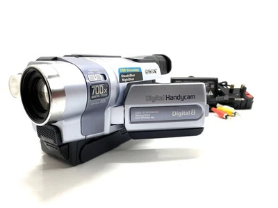 SONY DCR-TRV245 Digital8 Tape Digital Video Camera HANDYCAM Complete Working Set - Image 1 of 4