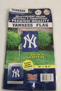 NEW YORK YANKEES Heavyweight Nylon Mini Flag Window Hanger 15" x 10.5" MLB NEW - Picture 1 of 6