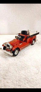 NEW Collectible Die Cast Toy Bank" 1926 SEAGRAVE FIRE TRUCK " Scale 1:30 - Picture 1 of 15