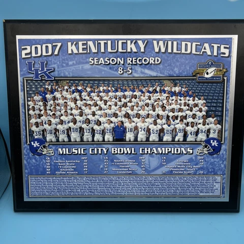 Kentucky Wildcats Football 2007 Season Record 8-5 Music City Bowl WOOD PLAQUE Cover