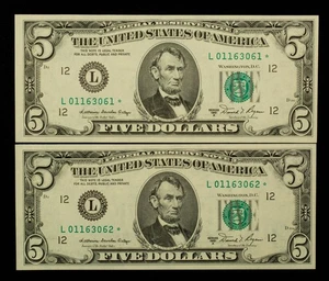 FR 1977-L* $5 1981 A FR Notes US - 2 Consecutive Star Notes - UNC - SKU-CA1909 - Picture 1 of 2
